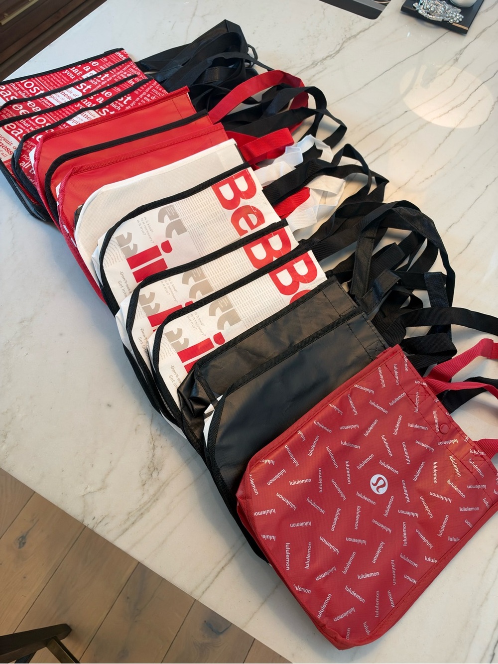 14 Lululemon Athletica Reusable Tote Bags